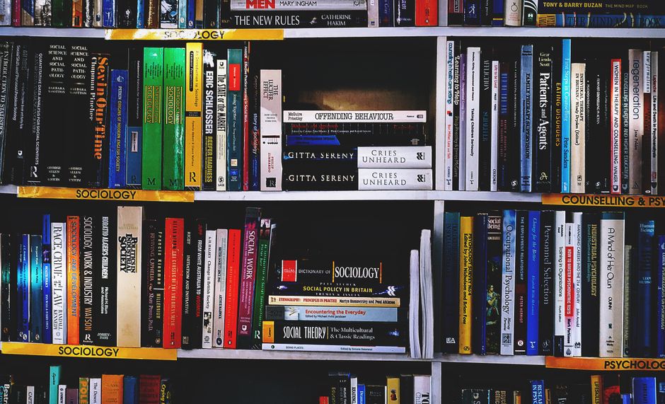 Por que Filosofia e Sociologia caem juntas no ENEM e como você estuda as duas